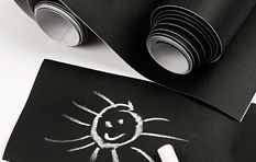 Lavagna nera autoadesivo - 1 rotolo gesso con e 5 gessi colorati e 1 Un  pennarello liquido bianco - extra large (17.5 x 78.7) : :  Cancelleria e prodotti per ufficio
